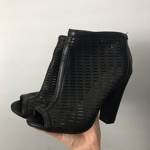 Michael Antonio Booty/Heels
